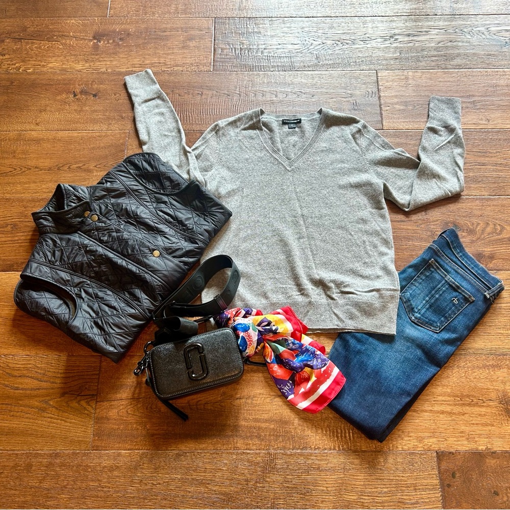Classic Heather Gray Cashmere V-Neck Sweater
